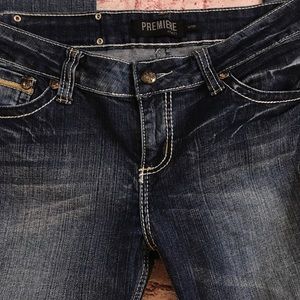 SOLD. Premiere Jeans by Rue 21 9/10 R skinny